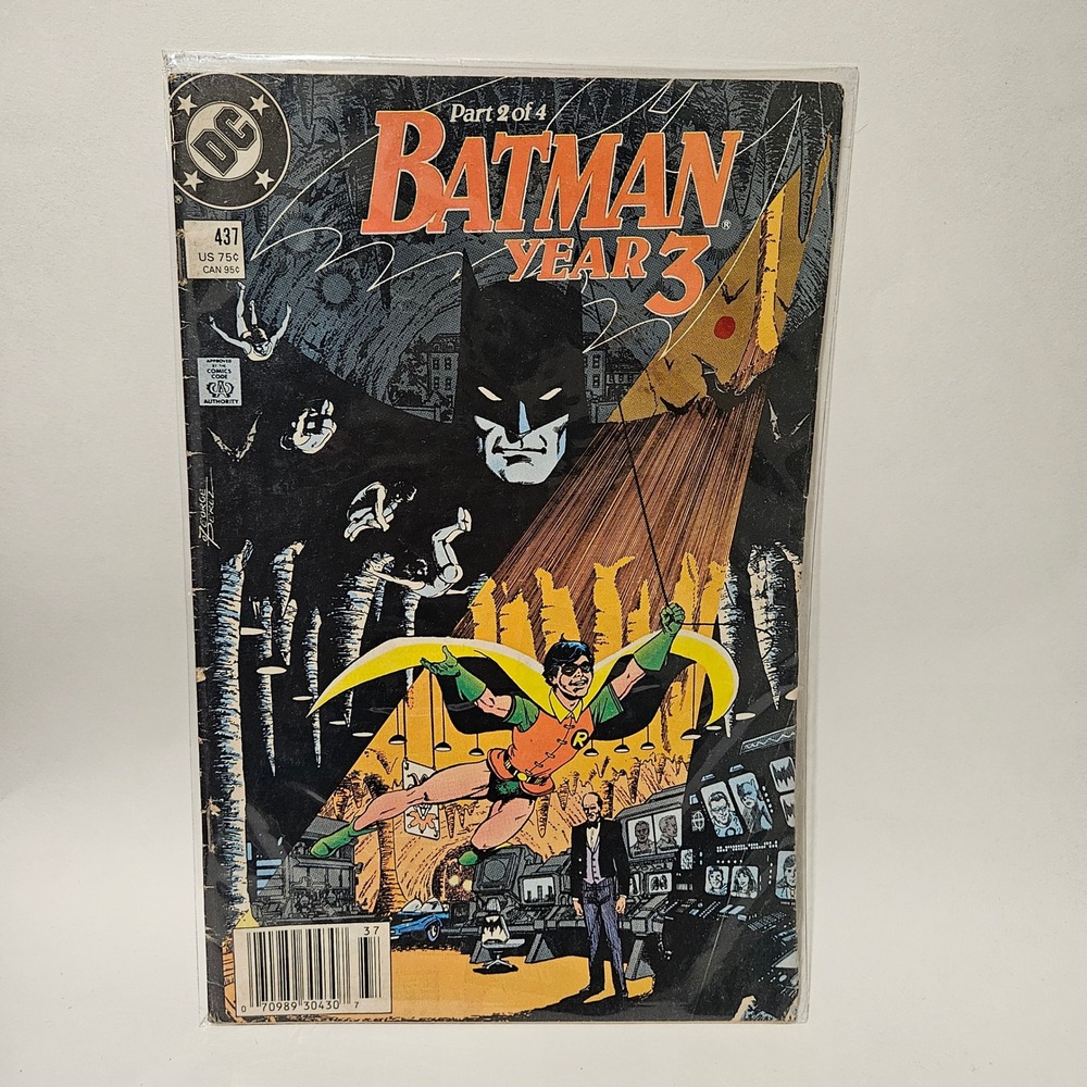 DC Comics Batman 437 Year 3 Part 2 of 4 George Perez Cover 1989 Copper Age